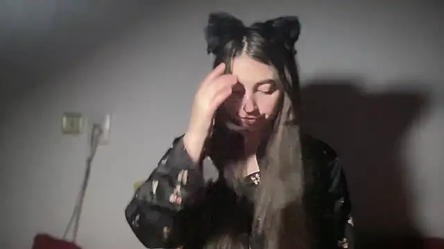 Snapshot of Aphr0ditee chatting on January 13, 2026, 2:55 pm Aphr0ditee online show from January 13, 2026, 2:55 pm