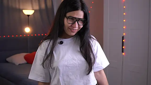 LulaMazzeo online show from December 4, 2025, 7:39 am