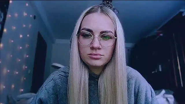 Whitehex666 online show from January 12, 2026, 1:05 pm