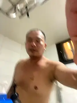 Snapshot of chenweine chatting on November 30, 2025, 5:06 pm chenweine online show from November 30, 2025, 5:06 pm