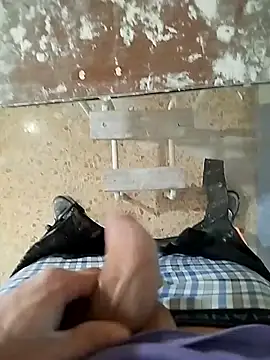 nofaceloverss online show from November 28, 2025, 2:31 pm