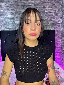Snapshot of Mia_fiire chatting on March 19, 2026, 7:18 pm Mia fiire online show from March 19, 2026, 7:18 pm
