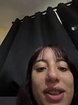 Snapshot of Mia_fiire chatting on June 15, 2026, 5:09 am Mia fiire online show from June 15, 2026, 5:09 am