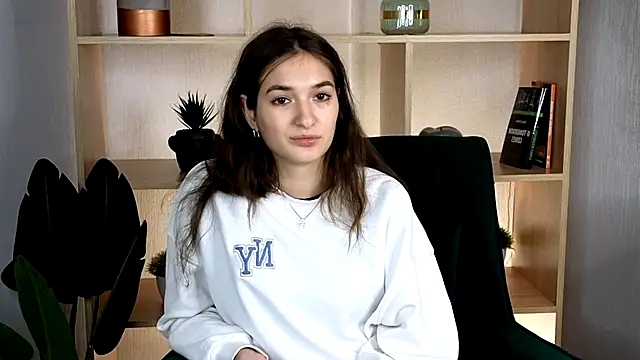 AllineKlukan online show from November 28, 2025, 2:53 pm