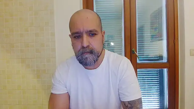 AMIRDIB2025 online show from April 10, 2026, 5:06 pm