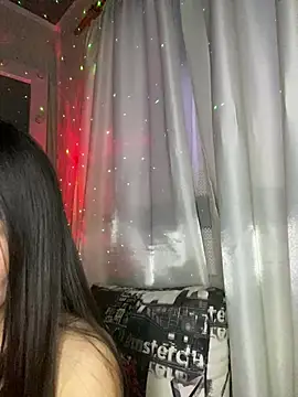 MonikaSi online show from April 19, 2026, 4:28 pm