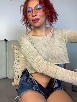 PrettyChloe  online show from February 11, 2026, 6:57 pm