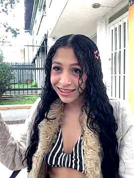 MiaScott Pink online show from January 7, 2026, 5:59 pm