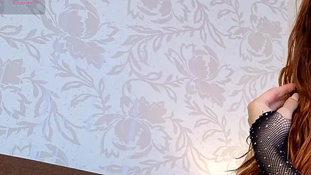 Paolagh  online show from March 21, 2026, 3:33 am