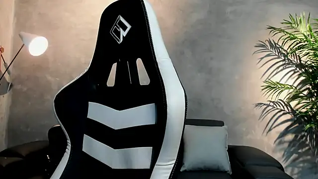 maddox santana online show from January 7, 2026, 5:10 am