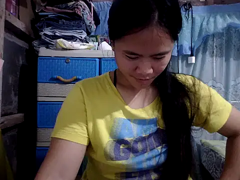 xxdreamgirl69 online show from April 2, 2026, 1:47 am