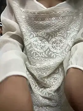 Snapshot of Namratajainn chatting on February 21, 2026, 6:20 pm Namratajainn online show from February 21, 2026, 6:20 pm