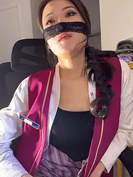 Snapshot of youyou-baby999 chatting on February 9, 2026, 3:54 am youyou-baby999 online show from February 9, 2026, 3:54 am