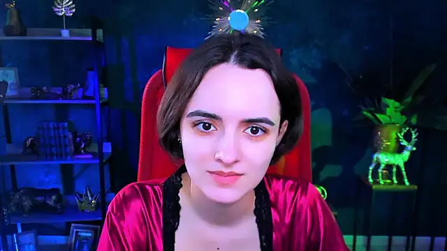 KateWillows online show from February 26, 2026, 4:44 am