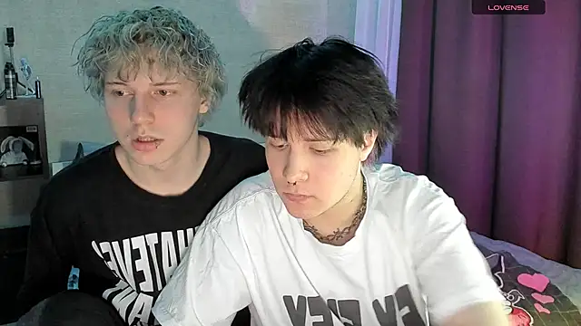 miya meow miku online show from December 19, 2025, 5:20 pm