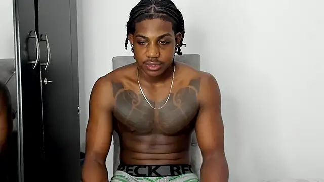 Snapshot of Darktemp_ chatting on February 11, 2026, 12:26 am Darktemp online show from February 11, 2026, 12:26 am