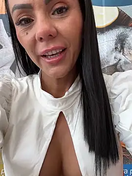 Snapshot of SofhiaTaylor chatting on February 19, 2026, 8:27 pm SofhiaTaylor online show from February 19, 2026, 8:27 pm