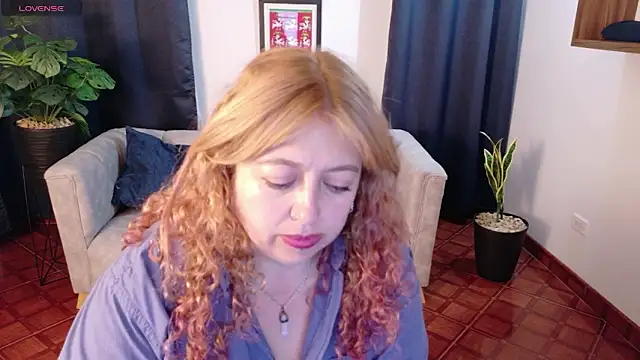 Snapshot of MilfArlet chatting on January 15, 2026, 1:59 pm MilfArlet online show from January 15, 2026, 1:59 pm