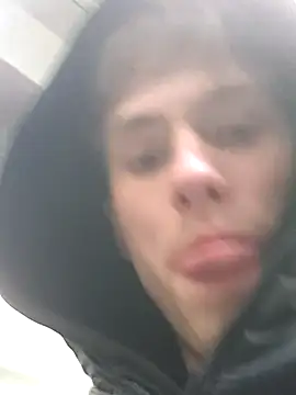 FreeRich online show from December 19, 2025, 4:14 pm