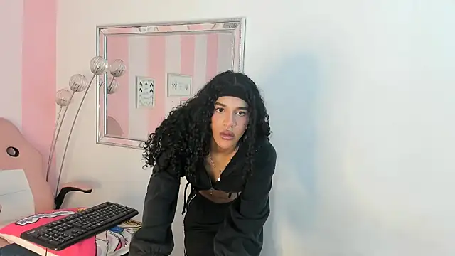 Amaia Monroe online show from February 20, 2026, 3:47 am