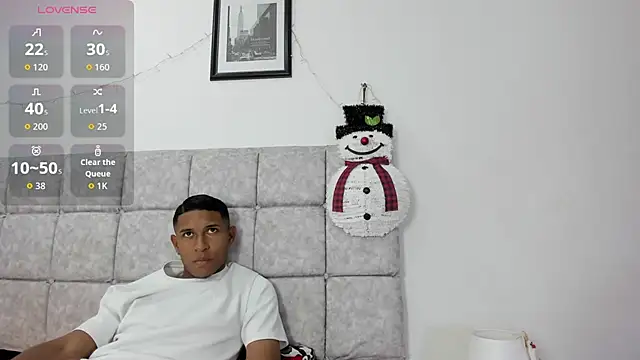 sofiia smith  online show from December 13, 2025, 8:47 pm