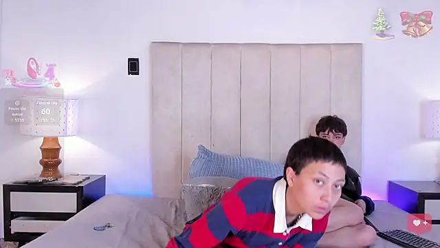 Snapshot of Brenda_Tina chatting on January 8, 2026, 8:33 pm Brenda Tina online show from January 8, 2026, 8:33 pm