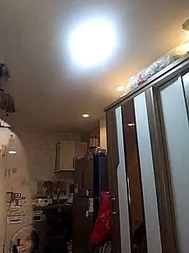 lolotheone online show from April 17, 2026, 12:24 am