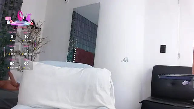 rebeca-flame online show from February 14, 2026, 10:34 am