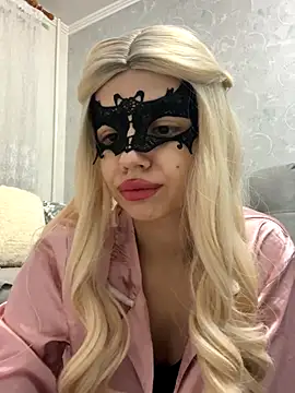 s4rah online show from December 1, 2025, 3:50 pm