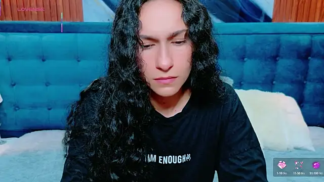 Snapshot of violeta_0426 chatting on May 19, 2026, 11:38 am violeta 0426 online show from May 19, 2026, 11:38 am