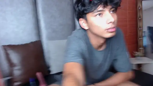 TAYLERWOLF online show from December 2, 2025, 5:13 am