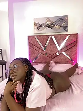 ZahhyGrey online show from February 15, 2026, 7:32 pm