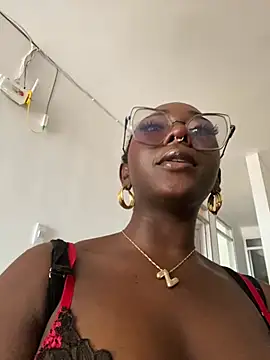 ZahhyGrey online show from March 4, 2026, 9:10 pm