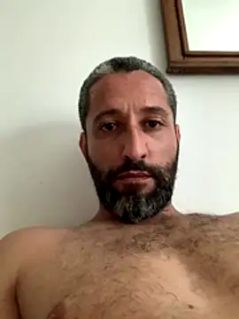 Snapshot of Calientesensible chatting on December 13, 2025, 9:09 pm Calientesensible online show from December 13, 2025, 9:09 pm