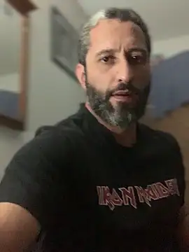 Calientesensible online show from April 16, 2026, 3:40 am