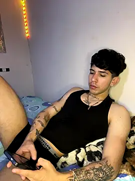 wil hot online show from December 18, 2025, 3:40 pm