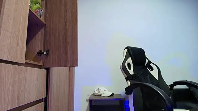 Snapshot of liorvante chatting on February 28, 2026, 11:28 pm liorvante online show from February 28, 2026, 11:28 pm