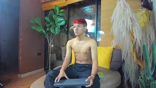 isaac grimm online show from December 3, 2025, 3:14 am