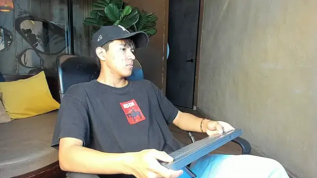 isaac grimm online show from February 22, 2026, 3:07 am