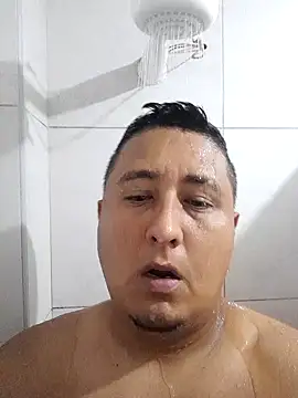 LeapingLycian online show from December 1, 2025, 11:54 pm