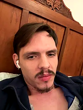 Dicken09 online show from November 29, 2025, 5:32 am