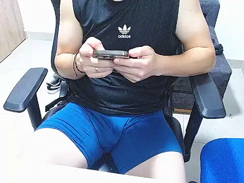 Liam jones10 online show from November 29, 2025, 7:00 am