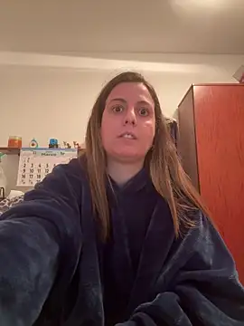 Sareyxon online show from March 2, 2026, 5:42 pm