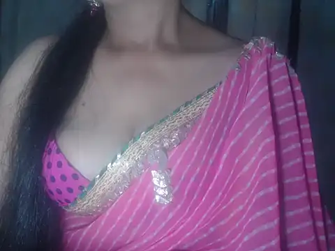 Snapshot of Hotronita123 chatting on February 19, 2026, 5:14 am Hotronita123 online show from February 19, 2026, 5:14 am