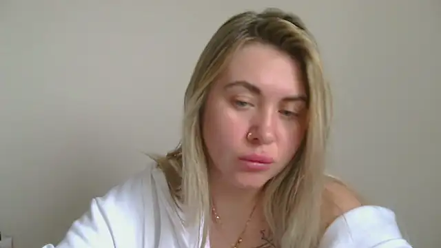 Nika Diva online show from March 3, 2026, 9:04 am