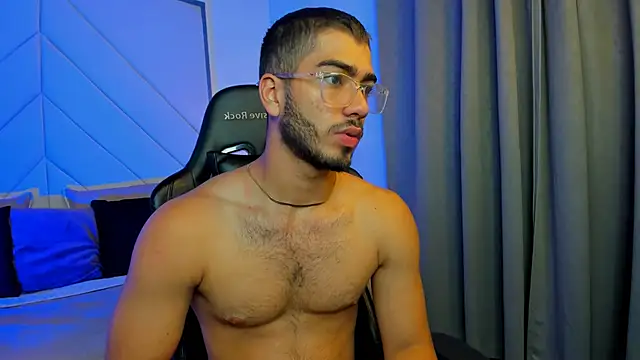 Franco banderas online show from December 2, 2025, 12:21 pm