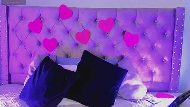 Mylarossi online show from February 8, 2026, 2:20 pm