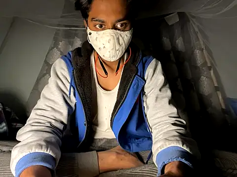 hunterboy2001 online show from December 2, 2025, 4:46 pm