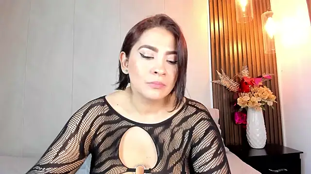 Snapshot of Meggan_Moree chatting on May 2, 2026, 7:52 pm Meggan Moree online show from May 2, 2026, 7:52 pm