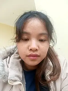 Pretty-haert online show from December 3, 2025, 12:18 am